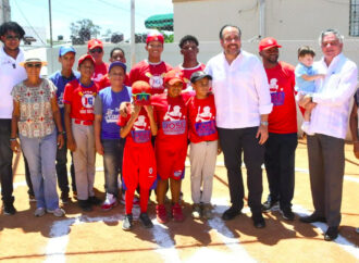 El INEFI agradece al gobierno construcción estadio béisbol Liceo Víctor Garrido Puello