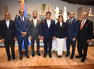 CAASD y ADOU delinean el futuro del agua en encuentro por la sostenibilidad