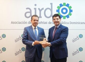 AIRD reconoce, por unanimidad, al ministro Bisonó por su apoyo al sector industrial