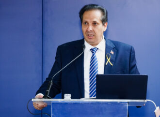 Víctor Atallah: «Salud mental debe tratarse sin mitos y brindar apoyo a quienes estén pasando por esa situación»