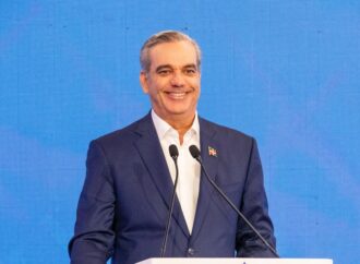 Presidente Abinader presenta declaración jurada de bienes del 2024 por un monto de RD$3,972 millones de pesos