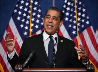 Adriano Espaillat logra que Washington Heights sea designado como Distrito Cultural Preservado Dominicano