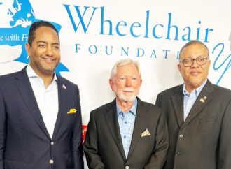 Conadis coordina con la fundación Wheelchair la entrega de miles de sillas de ruedas en todo el país