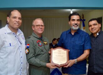 Reconocen a Juan José Rojas por sus aportes al Desarrollo comunitario