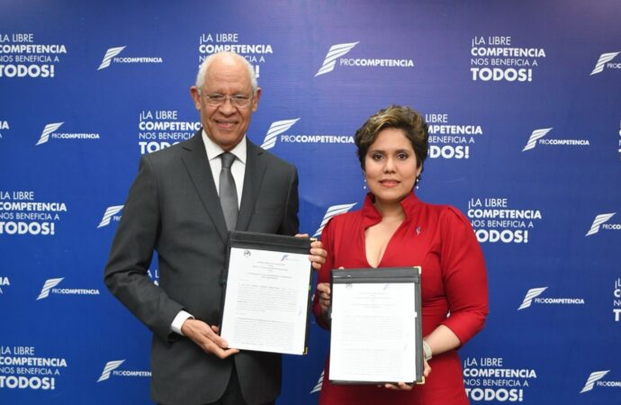 Pro-Competencia y el ITSC firman acuerdo para fomentar los conocimientos sobre competencia entre los profesionales del instituto