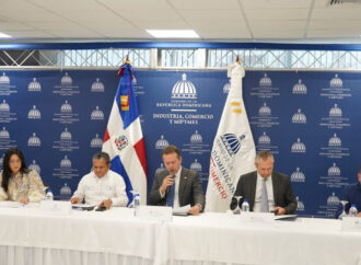 CNZFE aprueba permisos de instalación de 10 empresas de zonas francas