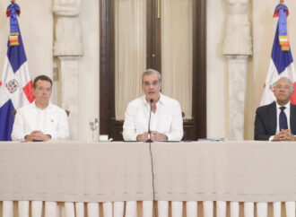 Exportaciones dominicanas marcan récord; presidente Abinader destaca salto de 23.6 % y expansión global