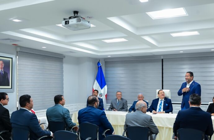 Autoridades del CONADIS y Senadores socializan proyectos y políticas en favor de las personas con discapacidad