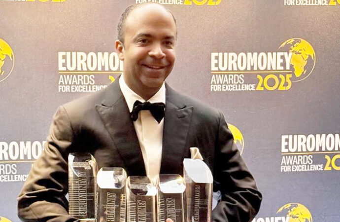 Banreservas gana cinco premios en los Euromoney 2025, incluyendo Mejor Banco de la República Dominicana