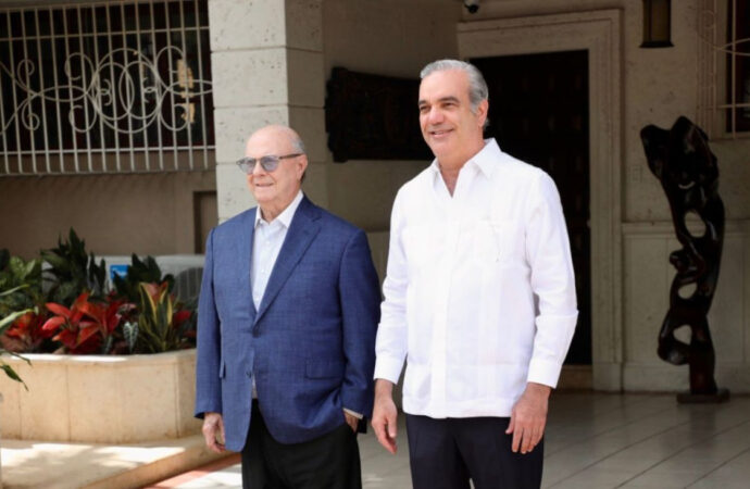 Presidente Abinader resalta consenso nacional ante crisis haitiana tras reunión con expresidente Hipólito Mejía