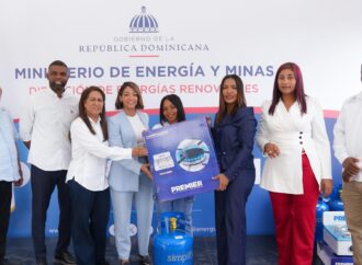 Energía y Minas busca erradicar uso de leña y carbón en hogares de Zambrana, Sánchez Ramírez