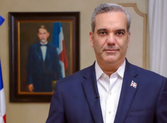 Presidente Abinader dona su sueldo completo a causas sociales; más de RD 6 millones destinados a fundaciones en todo el país