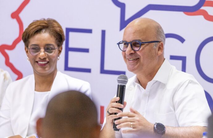 IDAC y Gobernación enfatizan sobre la educación en el Gobierno en Las Provincias