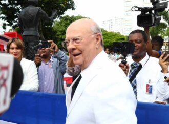Expresidente Hipólito Mejía emplaza a Burgo Gómez, director Bienes Nacionales a precisar «mafia» de tierra en Gobierno 2000-2004