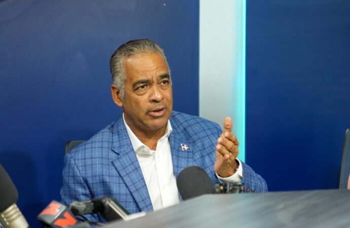 Ministro Joel Santos detalla proyectos que aportarán 600 MW al SENI en los próximos seis meses