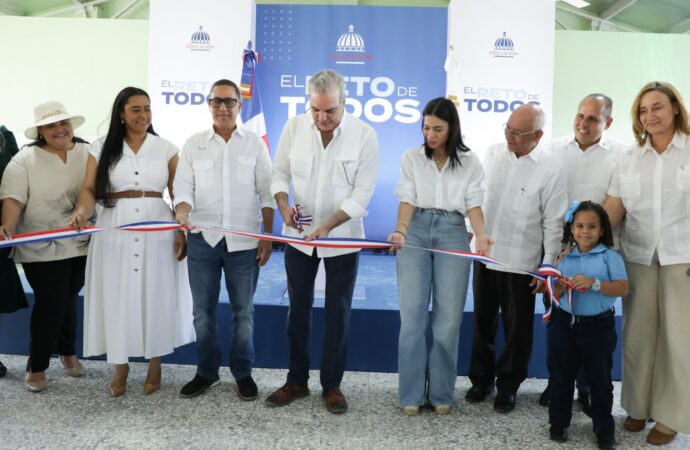 Infraestructura Escolar entregó 1,155 nuevas Aulas en 5 meses a través del Plan 24/7