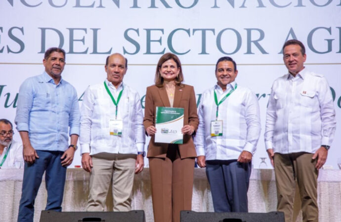Vicepresidenta Raquel Peña reafirma compromiso del Gobierno con duplicar las exportaciones agropecuarias al 2036
