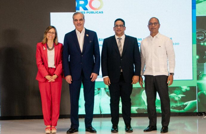 Presidente Abinader califica nueva ley de Contrataciones Públicas como herramienta que transforma las compras estatales y permite que los recursos públicos lleguen a los más necesitados