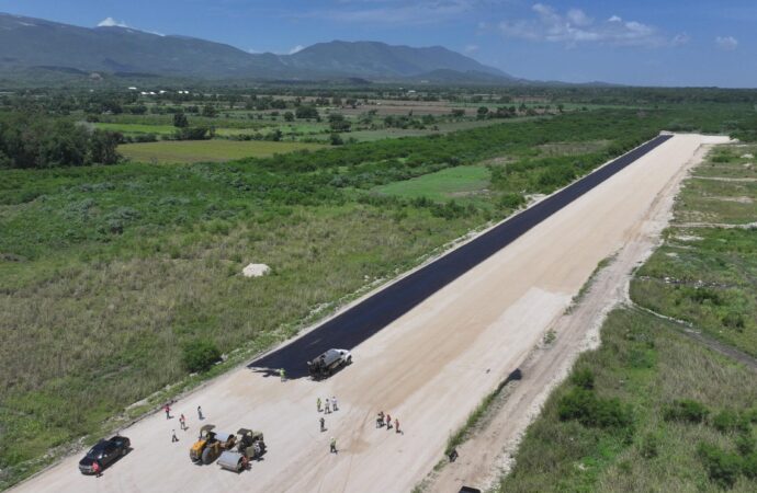 Nuevo aeropuerto doméstico de San Juan se encuentra en fase de asfaltado de su pista