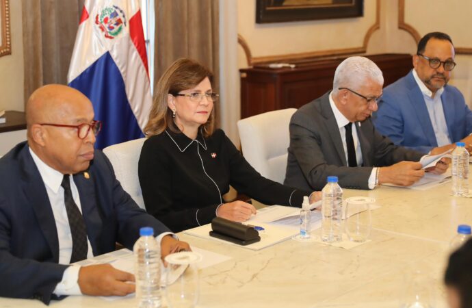 Vicepresidenta Raquel Peña en representación del presidente Luis Abinader, preside Consejo Nacional de la Magistratura