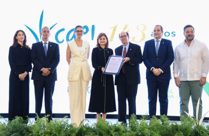 Raquel Peña encabeza celebración del 143 aniversario del Consorcio Azucarero de Empresas Industriales