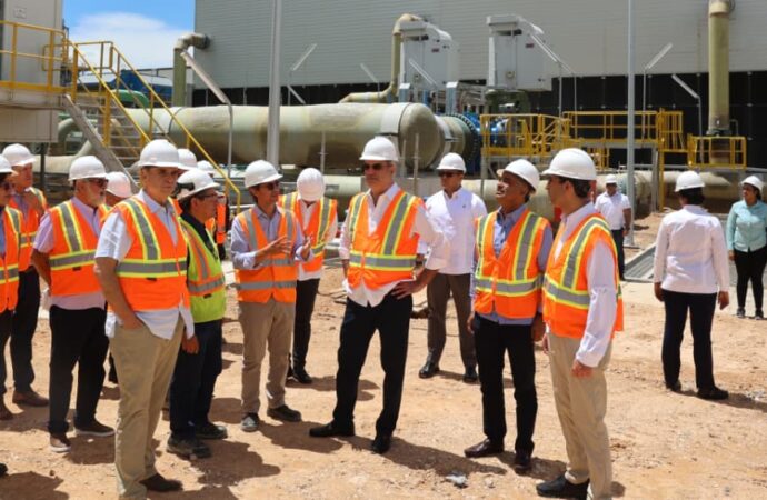 Presidente Abinader supervisa planta Energas 4 que incorporará 130 MW al sistema eléctrico nacional