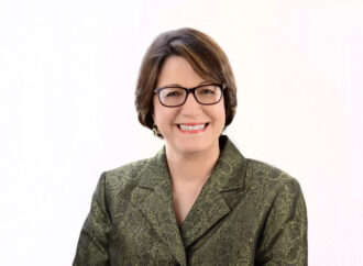 Presidente Abinader designa a la Dra. Aura Celeste Fernández Rodríguez como gerente general del Consejo Nacional de la Seguridad Social