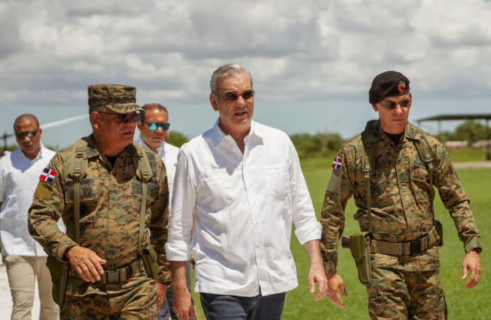 Presidente Abinader supervisa avances de segunda etapa de verja perimetral e inicia innovador sistema de videovigilancia que refuerza control y protección de la frontera