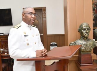 Presidente Abinader designa a el contralmirante Juan Bienvenido Crisóstomo Martínez, como comandante general de la Armada