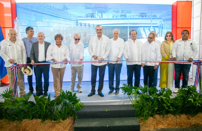 Presidente Abinader inaugura paso a desnivel 27 de Febrero–Isabel Aguiar para mejorar movilidad de más de un millón de personas