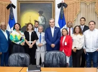 Colegio Médico: Abinader es de los presidentes que más ha aportado a los médicos