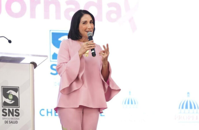 Primera dama Raquel Arbaje encabeza celebración del cuarto aniversario de “ChequéateRD”, con más de 123,000 personas tamizadas