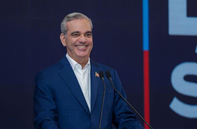 Presidente Abinader destaca estabilidad del sistema financiero nacional con activos superiores a los RD 4 billones y crecimiento ininterrumpido de 85.6 %