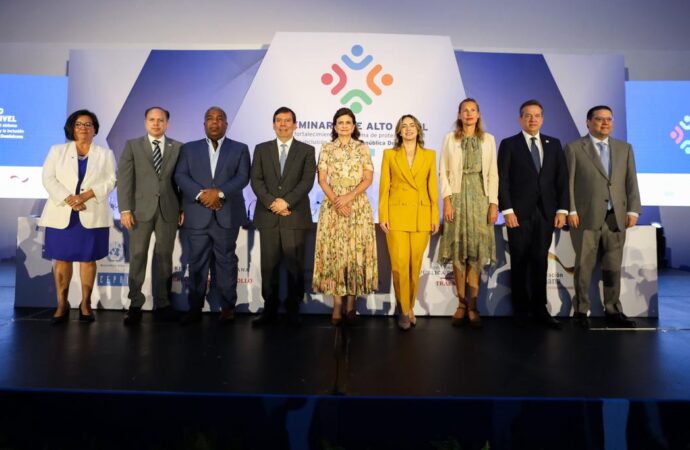 Gobierno dominicano y CEPAL reafirman su compromiso con la inclusión laboral y la protección social en seminario de alto nivel