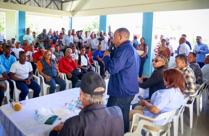 Departamento Aeroportuario escucha a comunitarios de Barranca en San Juan, donde se construye aeropuerto
