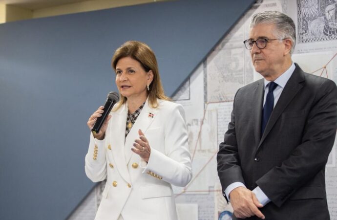 Raquel Peña recibe la Declaración Iberoamericana sobre Salud Mental y Sistema Penitenciario