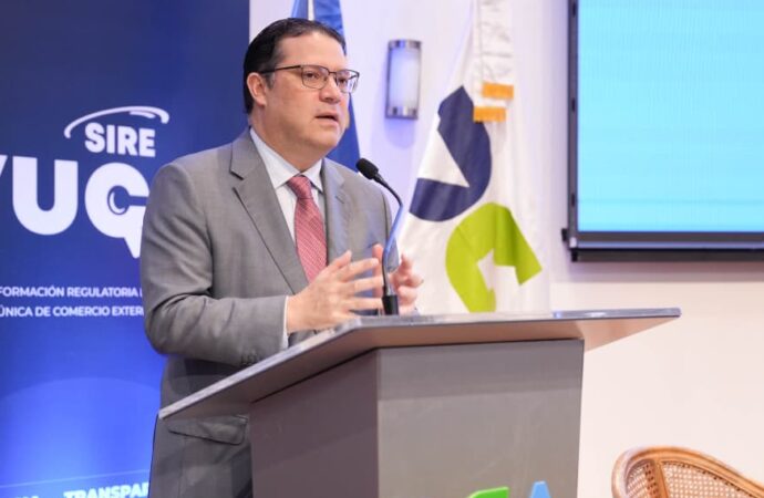 Aduanas pone en marcha sistema digital SIREVUCE para importadores y exportadores