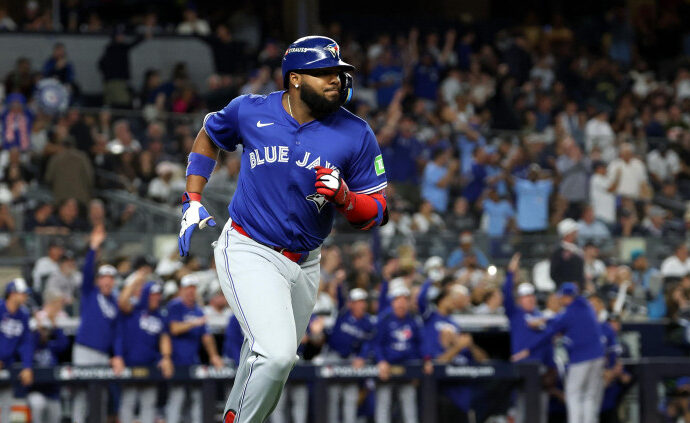 Vladimir Guerrero Jr. y Toronto eliminan a los Yankees