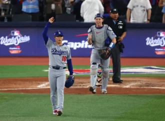 Yamamoto lanza una joya y empata la Serie Mundial