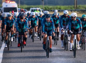 VUELTALAYA 2025 se realiza con éxito y reúne a más de 50 ciclistas en una ruta histórica hacia Baní