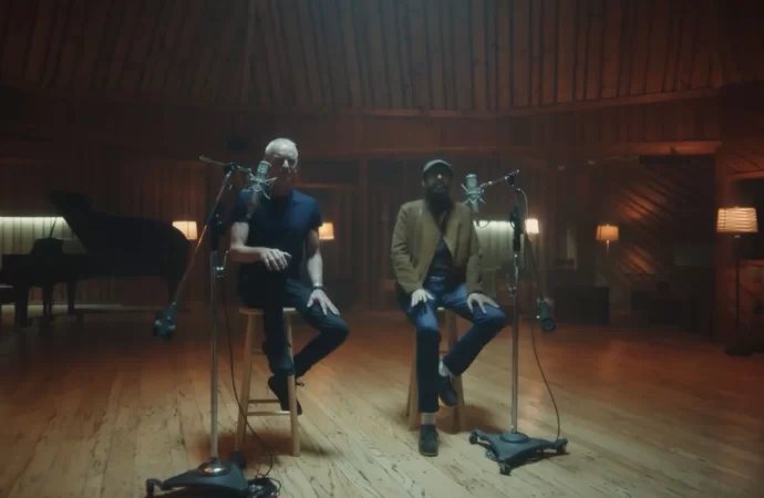 Juan Luis Guerra y Sting colaboran por primera vez en nueva versión de «Estrellitas y duendes»