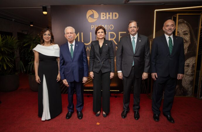 Raquel Peña participa en la ceremonia que celebra la décima edición del Premio Mujeres que Cambian el Mundo