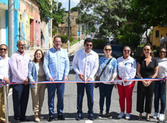 Ministro David Collado entrega 11 calles reconstruidas en Ciudad Colonial