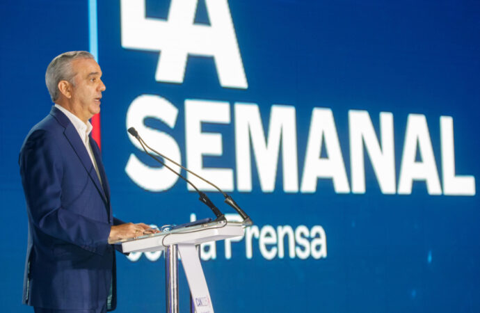 Presidente Abinader dice que “sin conectividad aérea no hay éxito en turismo”