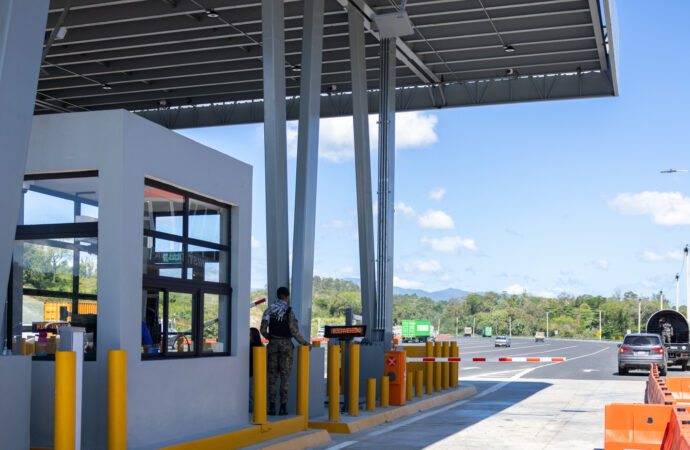 Paso rápido: RD Vial instala nuevos lectores RFID en los peajes y elimina la digitación del TAG