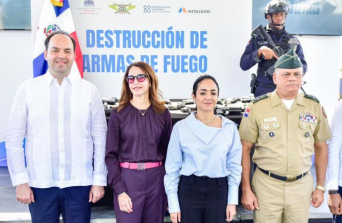 Interior y Policía, junto con Metaldom, destruyen armas de fuego incautadas para reforzar la seguridad nacional y prevenir su retorno a las calles
