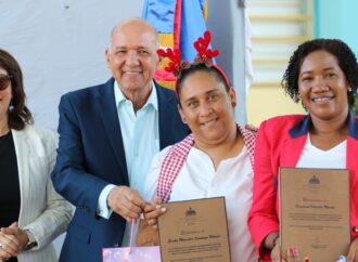 Entregan certificados a privadas de libertad en el Centro de Corrección y Rehabilitación Rafey Mujeres