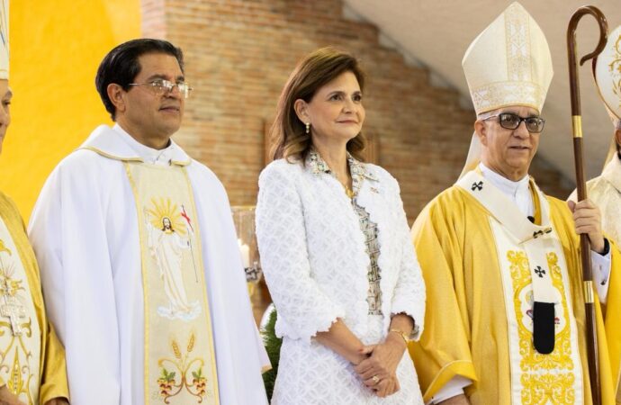 Raquel Peña encabeza presentación de la Memoria Institucional 2024–2025 de la PUCMM