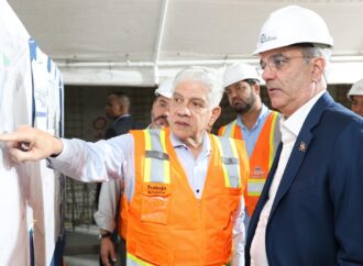 Presidente Abinader realiza visita de supervisión al túnel bajo la Plaza de la Bandera