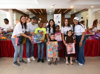 Voluntariado Banreservas llena de alegría el Día de Reyes con entrega de juguetes
